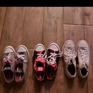Lot of converse sneakers youth size 3